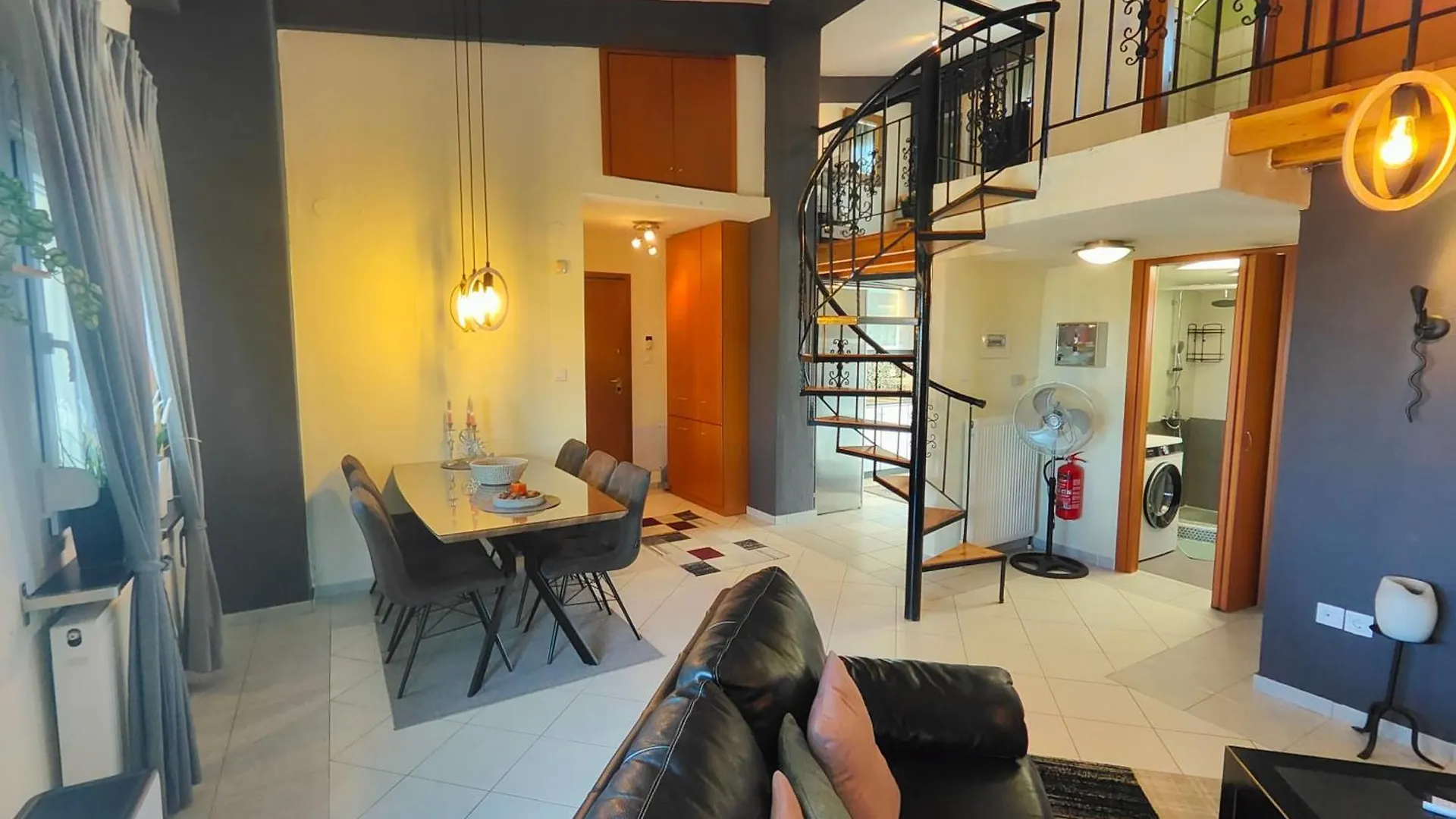 George'S Modern Apartment Nea Plagia