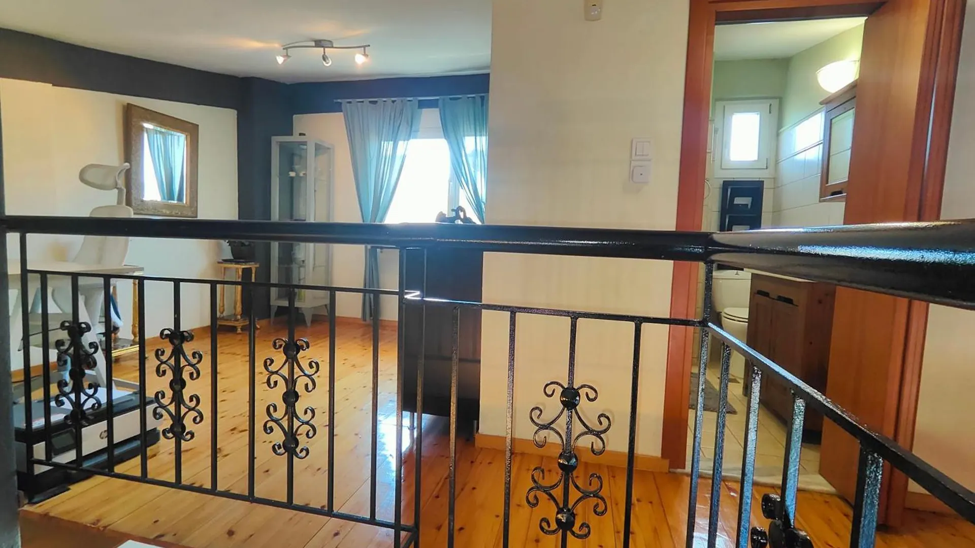 George'S Modern Apartment Nea Plagia
